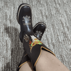 Bota Texana Feminina em Couro Legítimo