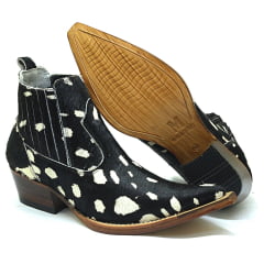 Botina Bico Fino Masculina Couro Bovino Pêlo Preta